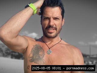 Live Cam Rooms, Uncut, Moustache, Beard, Jock Straps, Tatoo, Leather, Flexing, Face Sitting.