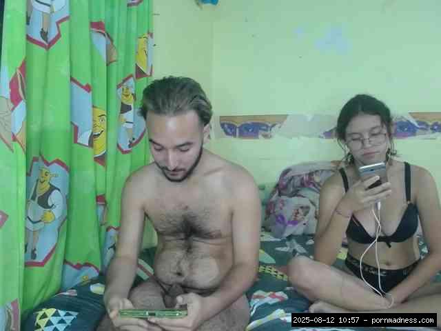 Garotas Gostosas Sexo, Shaved Teens, Shaved Latina, Group Chat For 40 Tokens, Full Privates For 60.